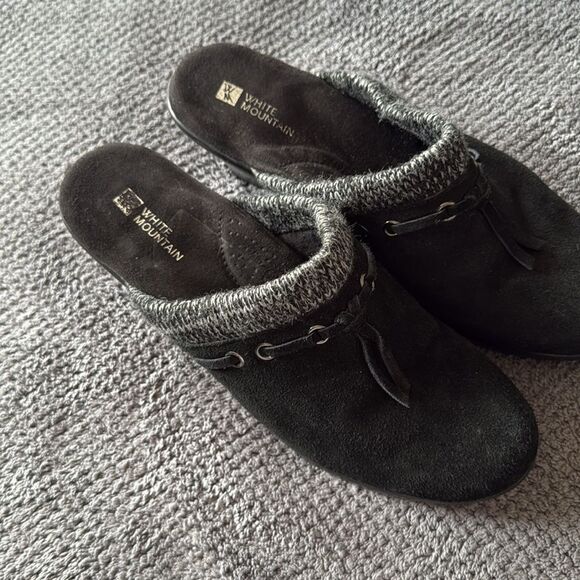 WhiteโMountain Black Suede Water Resistant Sweater Collar Clogs Size 10โ - Picture 3 of 9